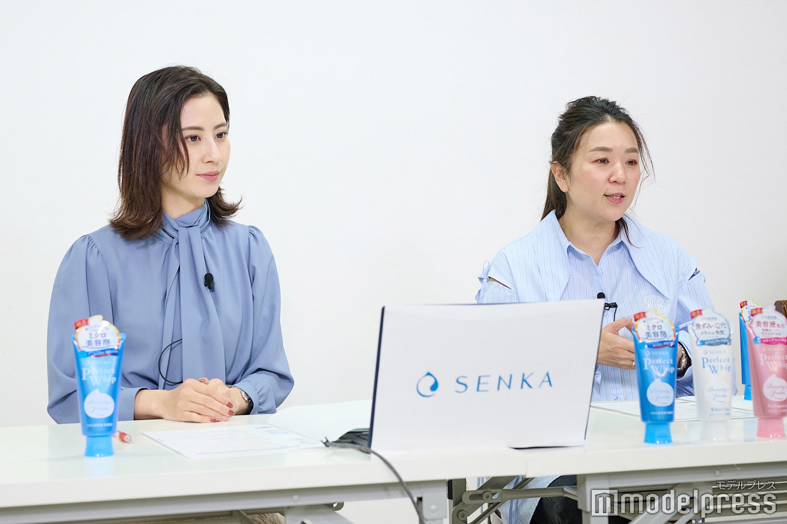 （左から）井上綾夏さん、赤阪裕実さん（C）モデルプレス