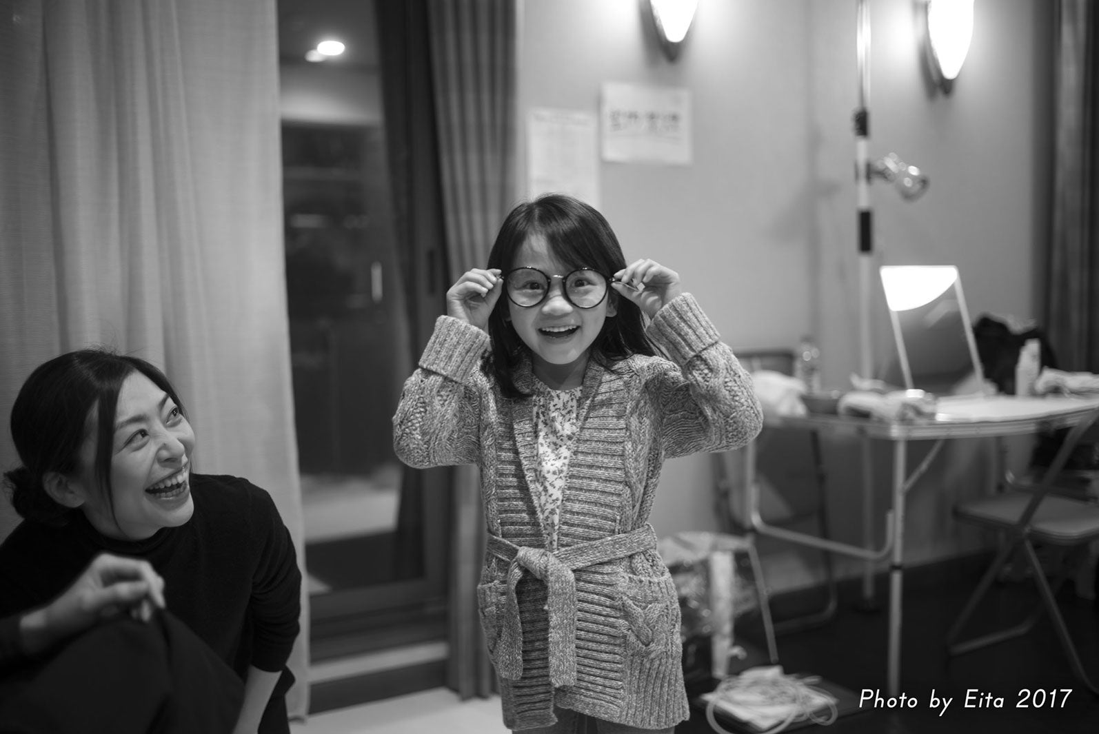 内田慈、後藤由依良ちゃん／撮影：瑛太（画像提供：TBS）