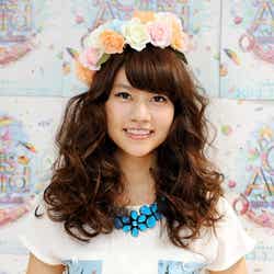 イメチェン前の阿部マリア(2013年4月「GirlsAward」出演時)