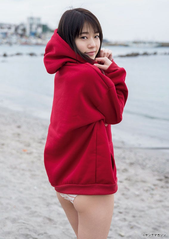 森崎はるか(C)佐藤佑一 /ヤングマガジン