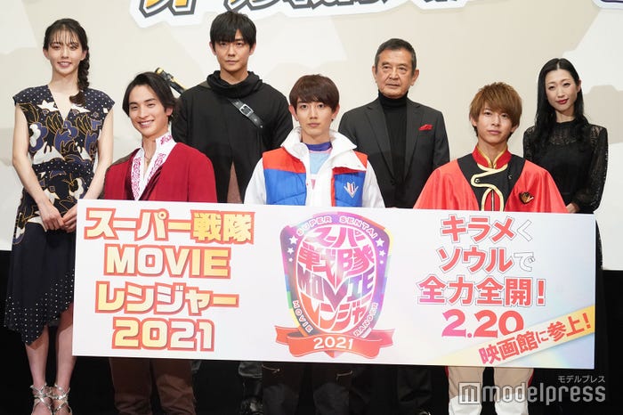 (前列左から)一ノ瀬颯、駒木根葵汰、小宮璃央(後列左から)宮原華音、長田成哉、誠直也、壇蜜(C)モデルプレス