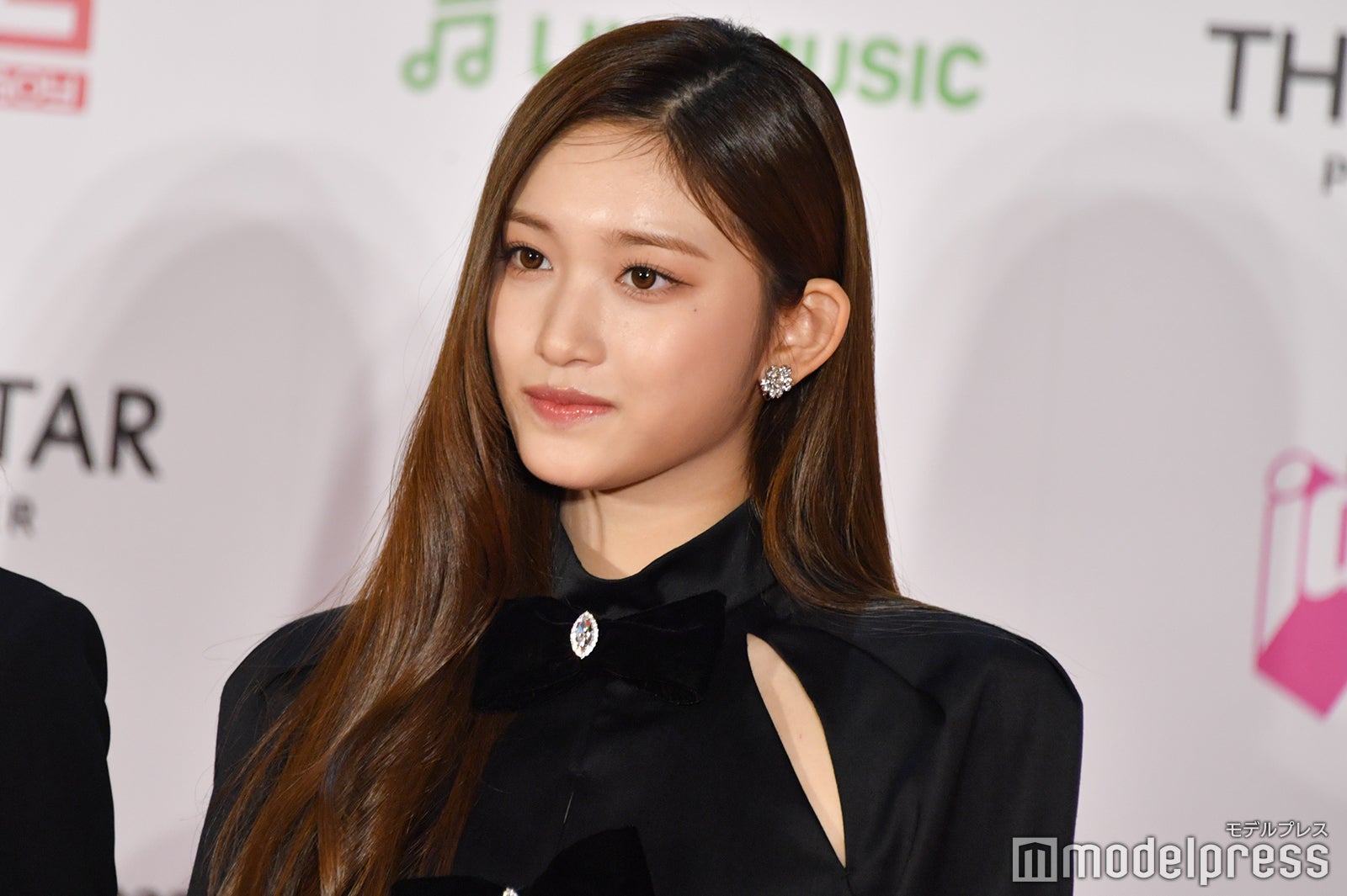 イソ（C）モデルプレス