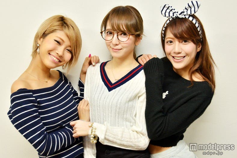各ファッション誌で活躍する人気モデルの小池真友、平木愛美、金子じゃねん
