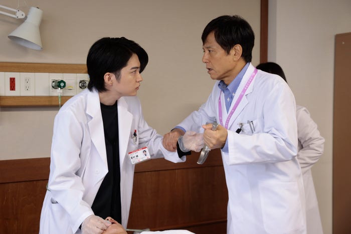 西畑大吾、勝村政信(C)テレビ朝日