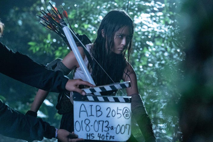 恒松祐里/メイキングカットより(C)麻生羽呂・小学館/ROBOT