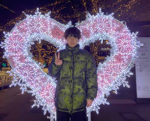 赤楚衛二、“毎年恒例”クリスマス写真撮影でハプニング「今年もありがとう」「真剣モードで可愛い」と反響続々