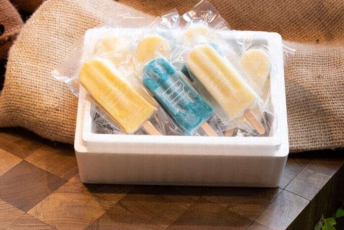 原材料には、環境負荷の少ないオーガニック栽培の果物を使用