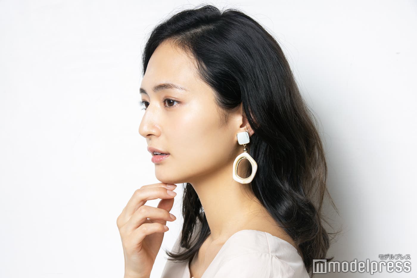 山賀琴子(C)モデルプレス