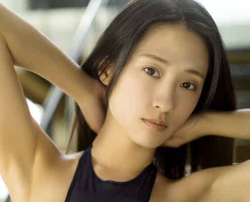 澄田綾乃、シアー衣装の色気漂う胸元にドキッ<独占カットあり>