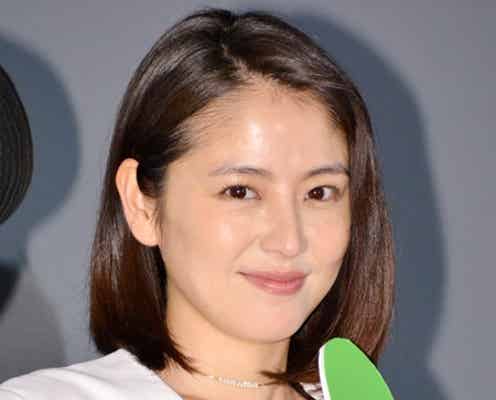 長澤まさみ、圧巻美脚で魅了 共演者を泣かせたエピソードを語る