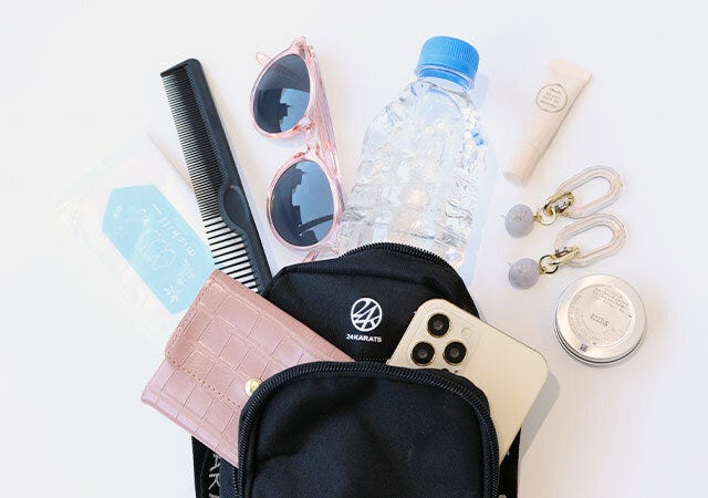 宝島社　24KARATS