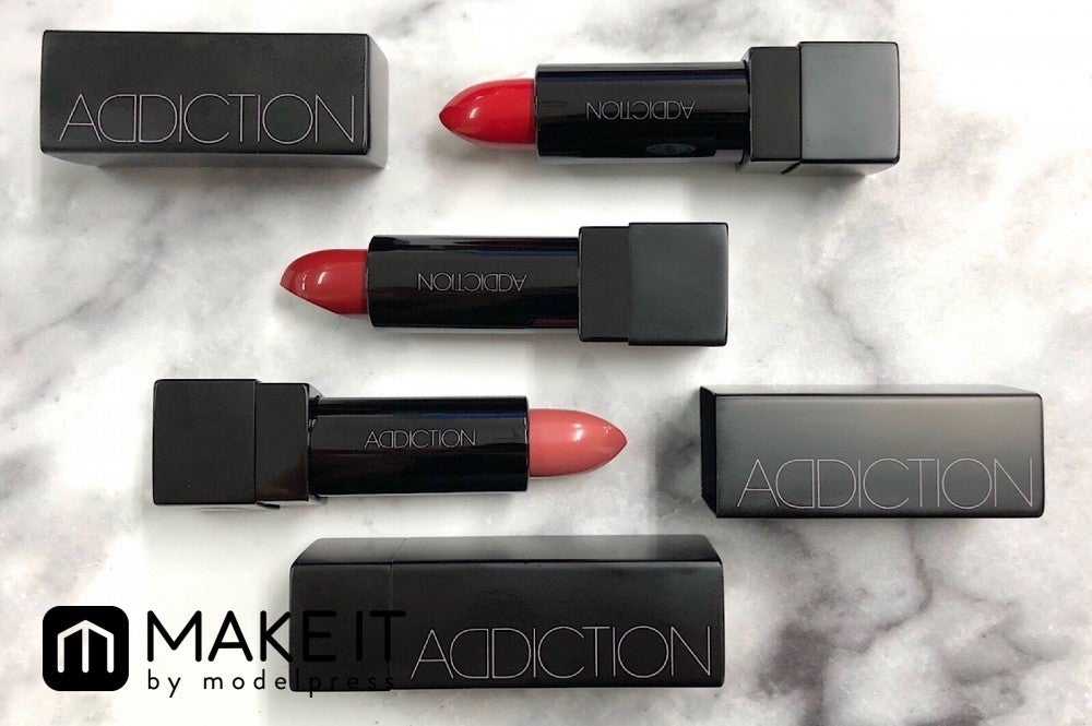 アディクション／ザ リップスティック ボールド／全15色／各3,200円（税抜） (C)メイクイット