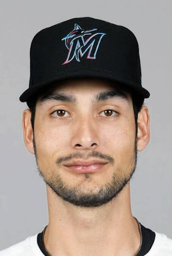 広島の新外国人・ターノックの背番号は「42」 先発候補の一角 今季はドミンゲスが背負う