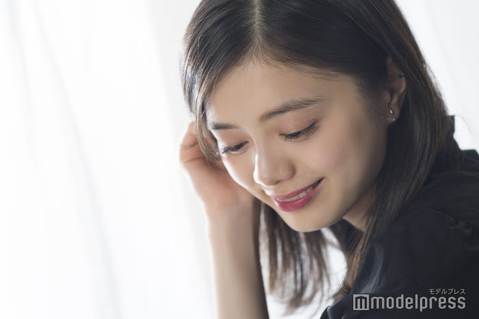 紺野彩夏(C)モデルプレス