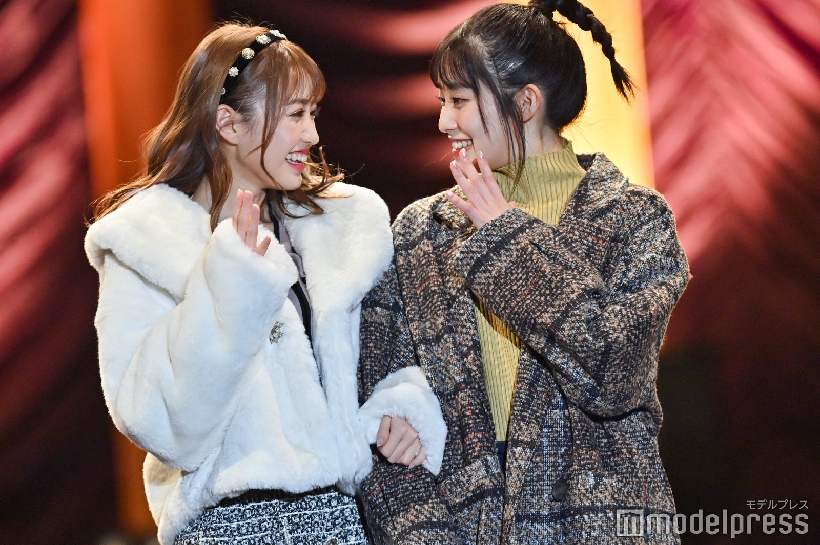 香音（のんのん）、福山絢水（あやみん） （C）モデルプレス