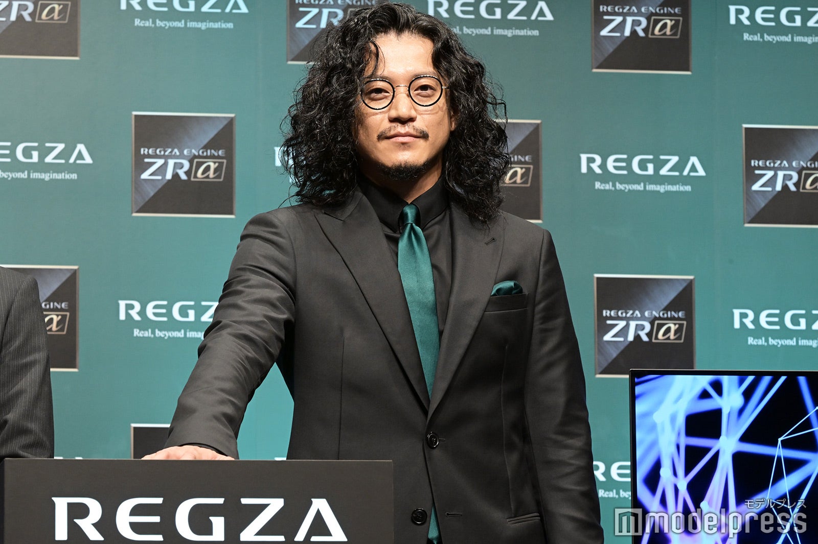 小栗旬（C）モデルプレス