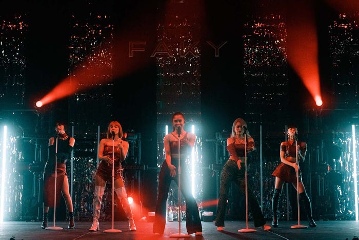 Mikako、Akina、Taki、Lil’ Fang、Hina「FAKY LIVE 2022 #nofilter」/撮影:kazumi watanabe