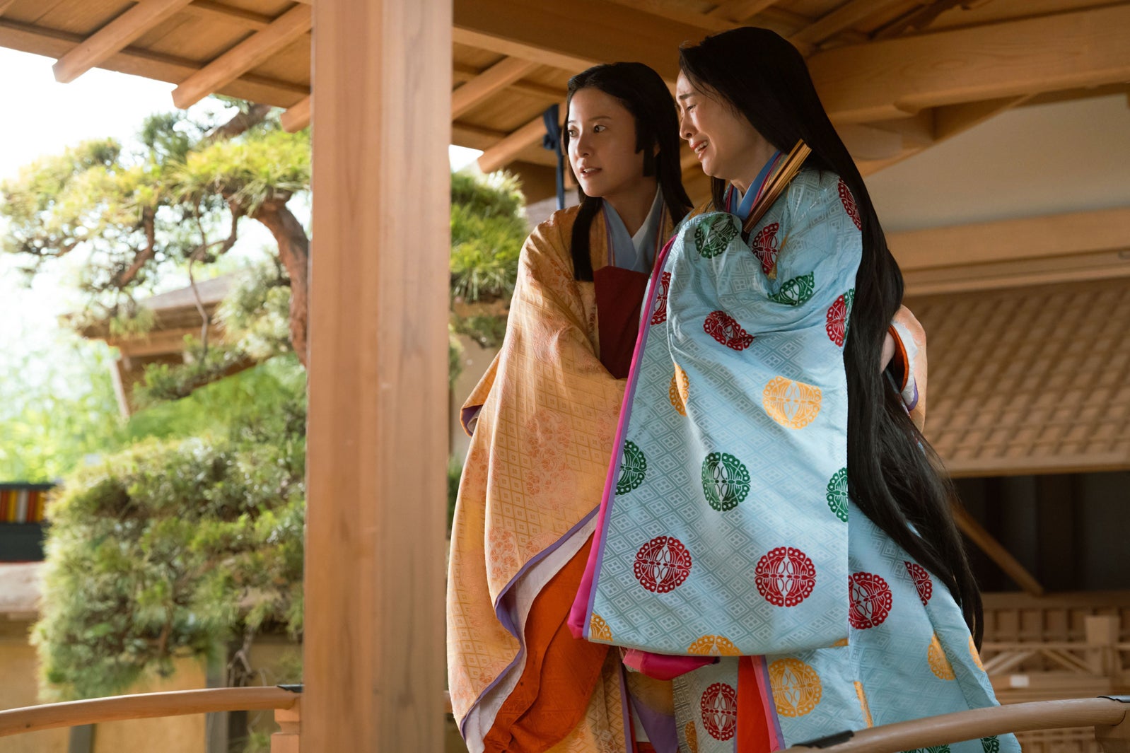 吉高由里子、泉里香「光る君へ」第30話（C）NHK