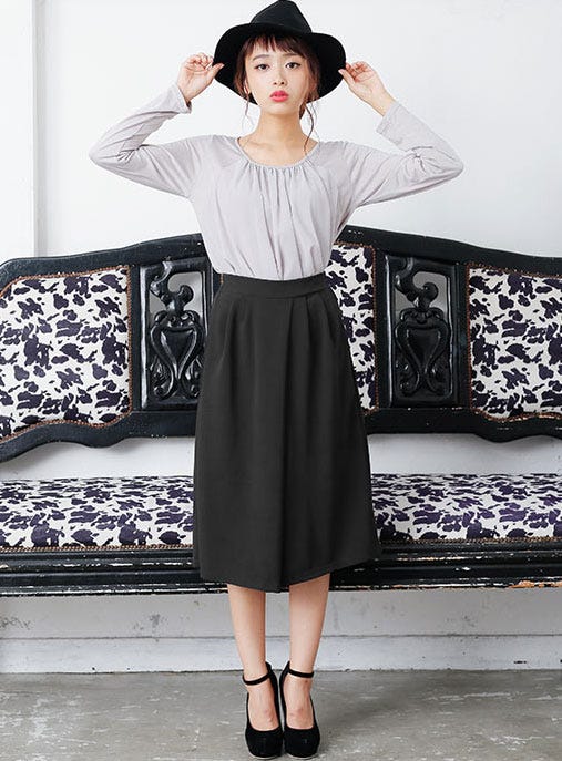 タック入りシンプルガウチョパンツ「神戸レタス」1990円(税込)/画像提供:神戸レタス