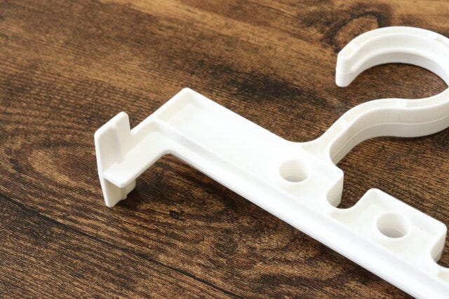 セリア 浴室干しハンガー セリアの変わった形の浴室干しハンガー