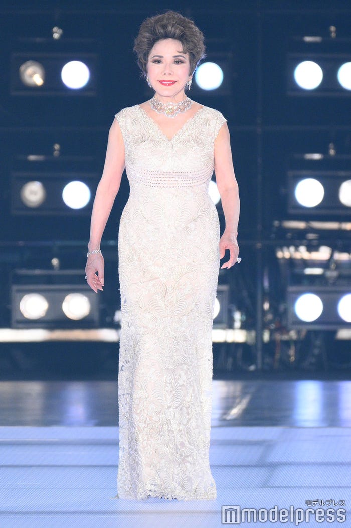 デヴィ夫人(C)モデルプレス