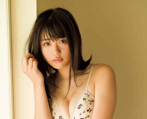 石田桃香、ふんわり美バスト&ボディで魅了