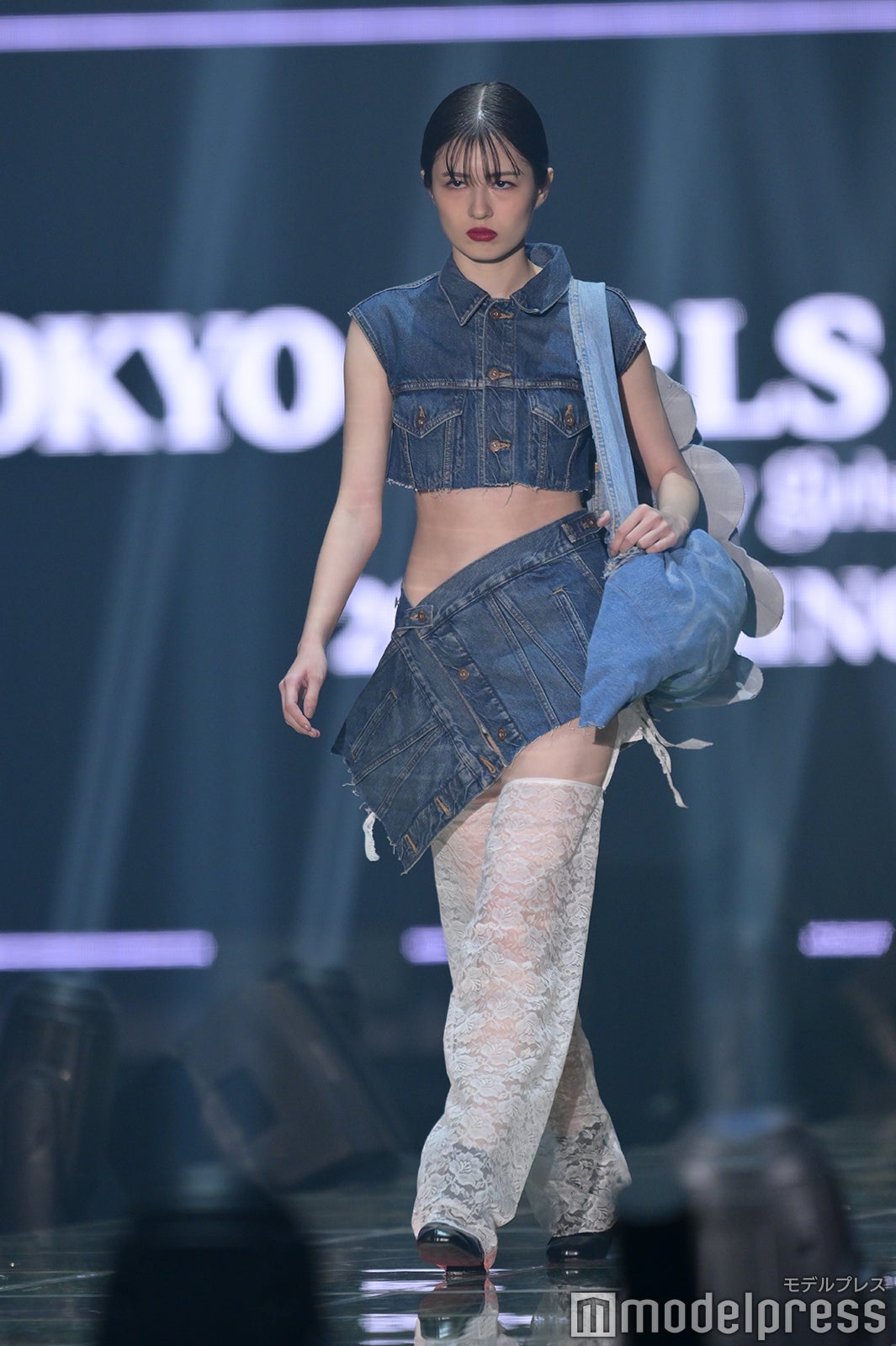 （C）モデルプレス