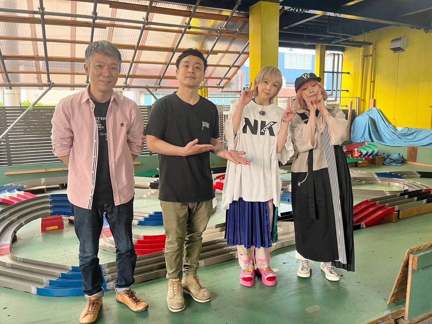 モンスターエンジン、PUFFY（C）読売テレビ