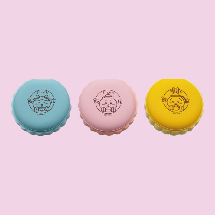グッズショップにて4,400円(税込)以上利用で「マカロンふせん3種」をランダムに1点プレゼント(C)nagano/chiikawa committee