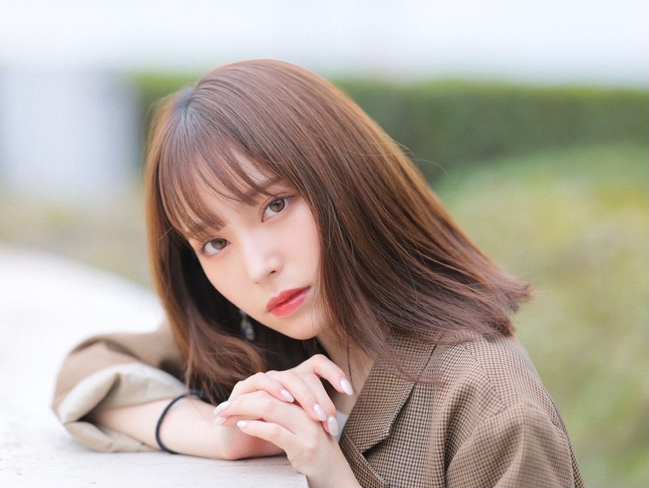 ＜那須ほほみ（なす・ほほみ）プロフィール＞2001年7月7日生まれ、福岡県出身。趣味はカメラ、コスメ集め、映画鑑賞。特技は歌唱、ダンス、博多弁。