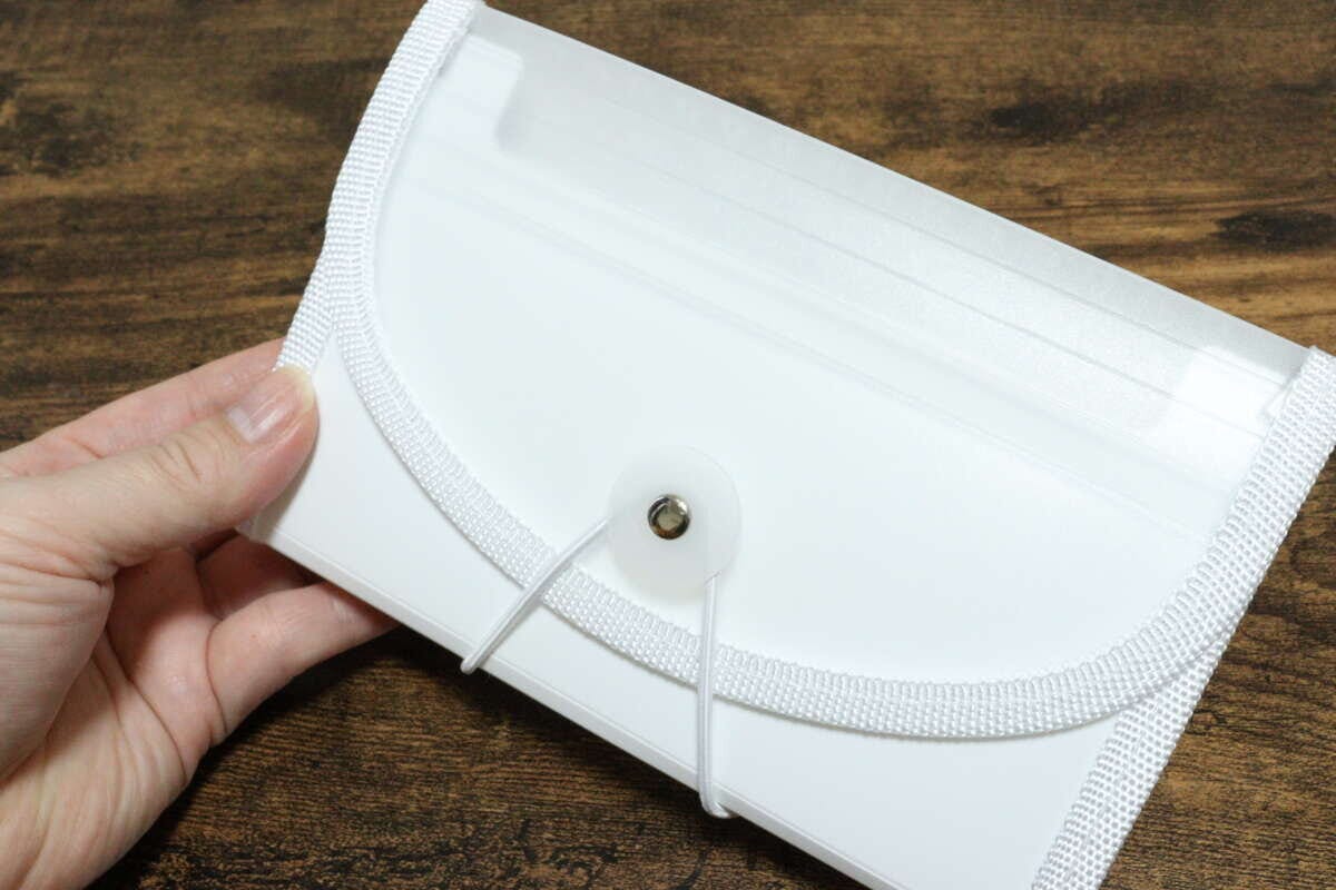 セクションファイル（13ポケット、B、白）　サイズ感