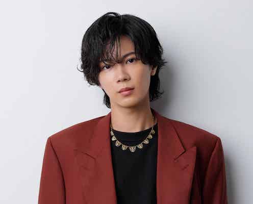 Number_i神宮寺勇太、バスローブショット披露「色気ダダ漏れ」「彼氏感すごい」