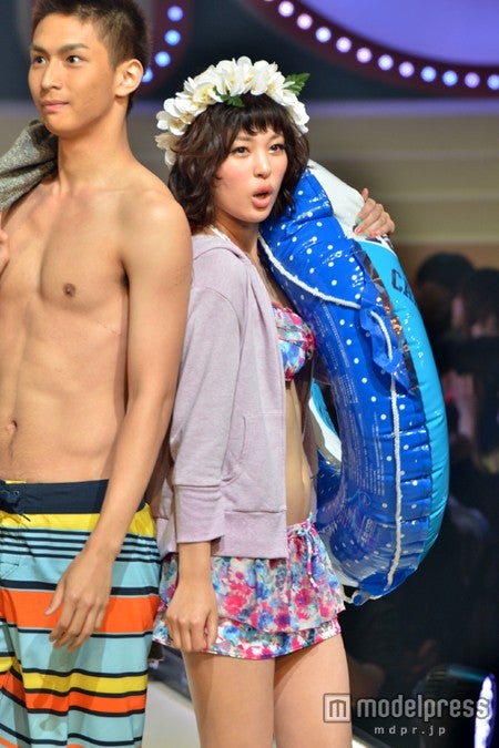 （左から）市川知宏、荒井萌