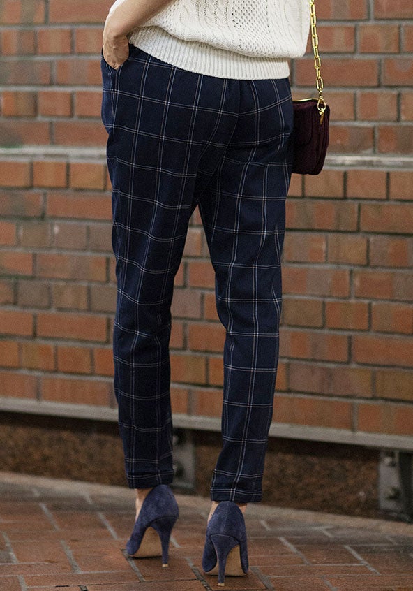 グラフチェックタックテーパードパンツ「STYLEST」3,400円（税込）／画像提供：STYLEST