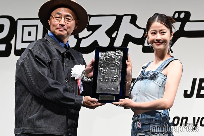 (右)松本若菜(C)モデルプレス