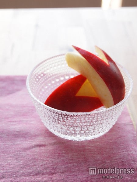 うさぎのりんご