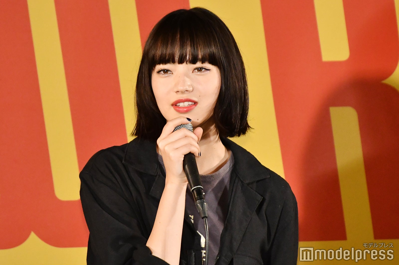 小松菜奈、ファンと「さよならくちびる」合唱で涙ぐむ 門脇麦も感謝