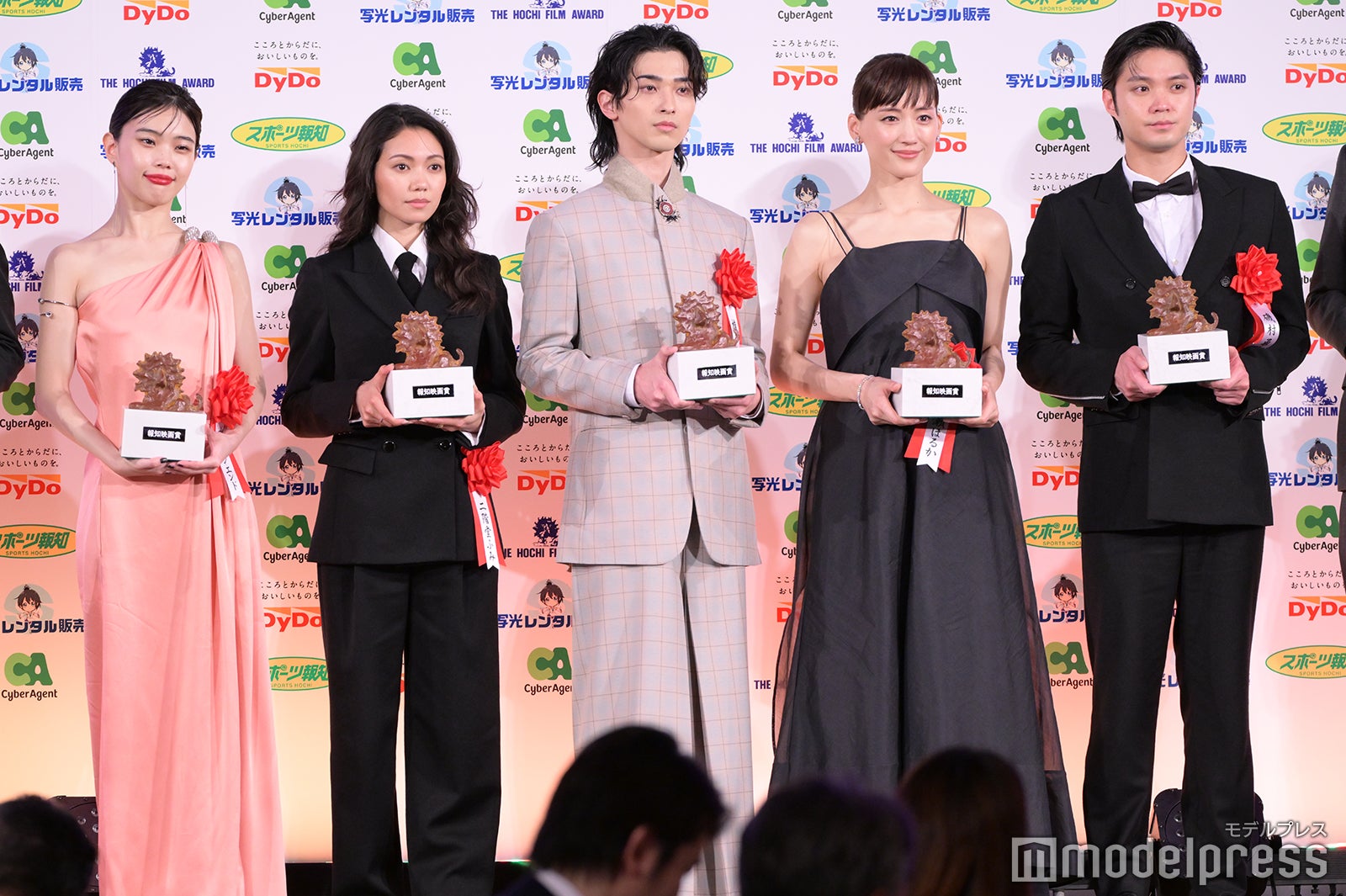 アイナ・ジ・エンド、二階堂ふみ、横浜流星、綾瀬はるか、磯村勇斗（C）モデルプレス