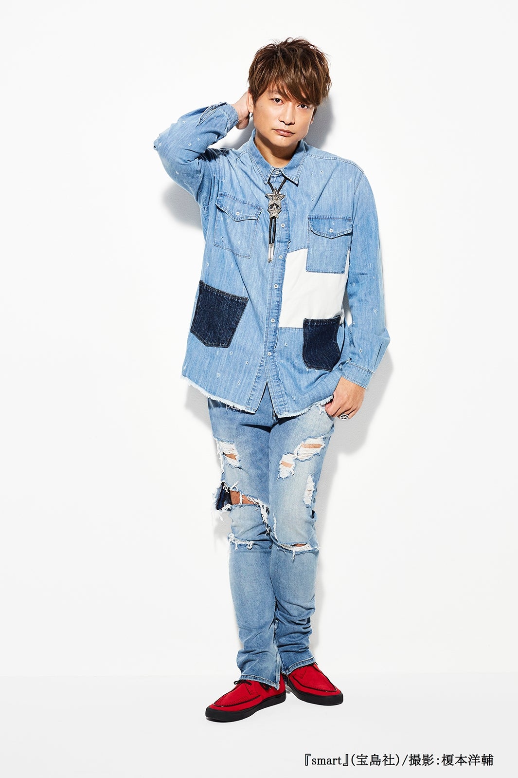 香取慎吾／撮影：榎本洋輔（画像提供：宝島社）