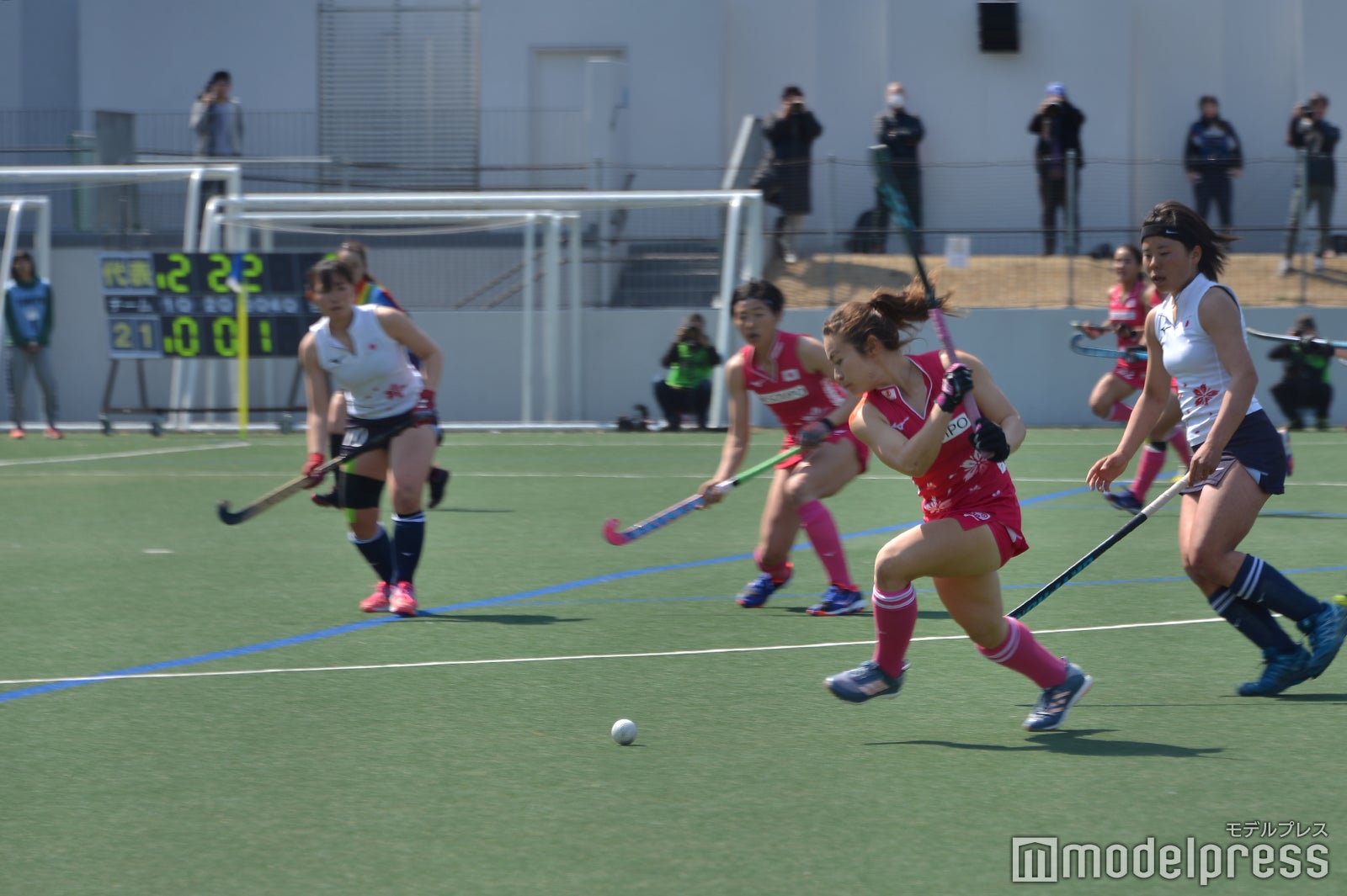 ホッケーは華麗なスティックさばきも見どころ（C）モデルプレス