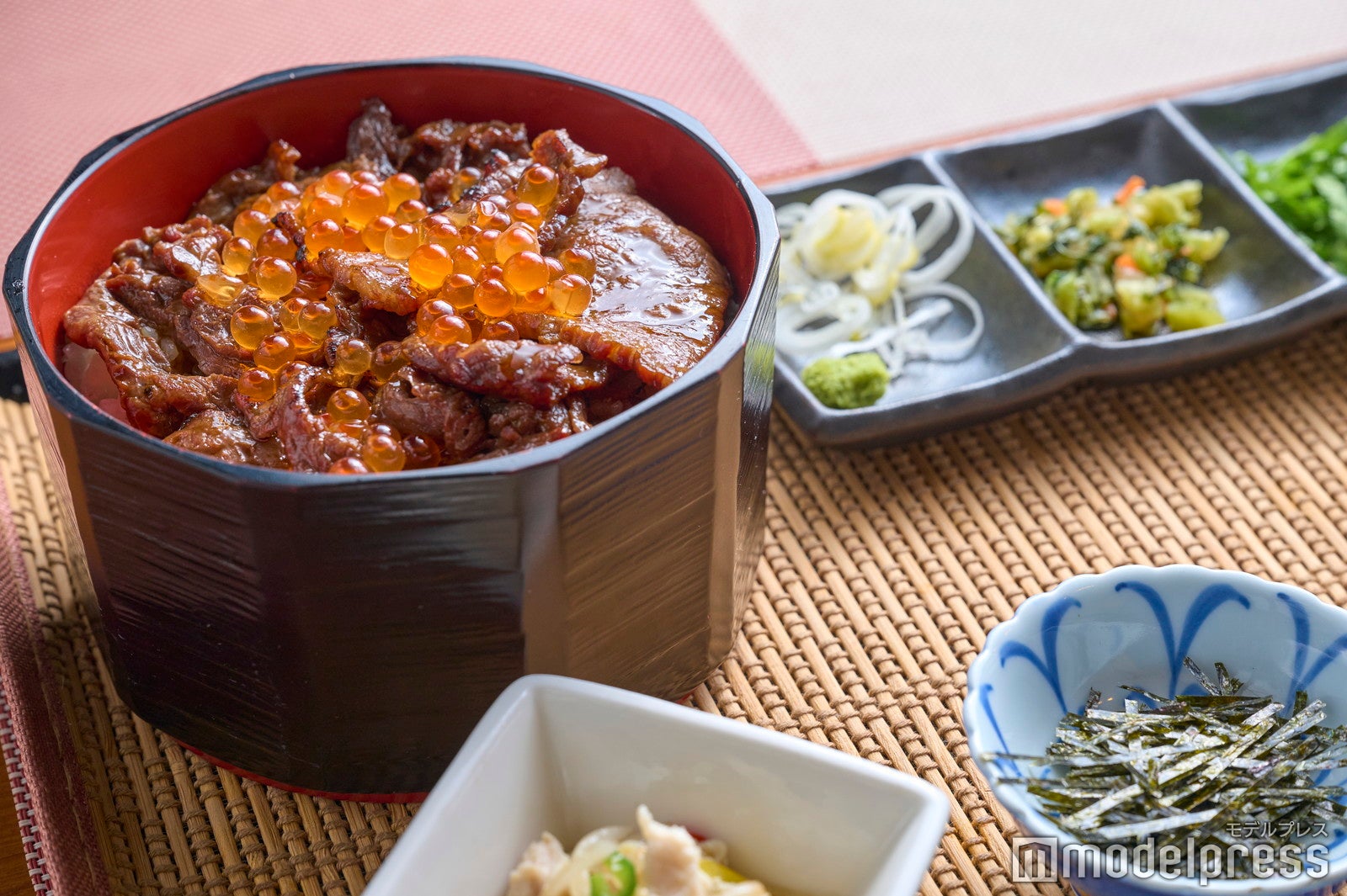 上州牛といくらの贅沢ひつまぶし（C）モデルプレス