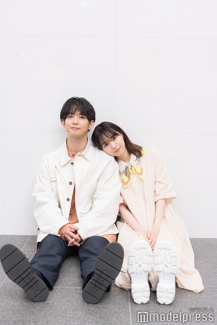 西野七瀬×千葉雄大(C)モデルプレス