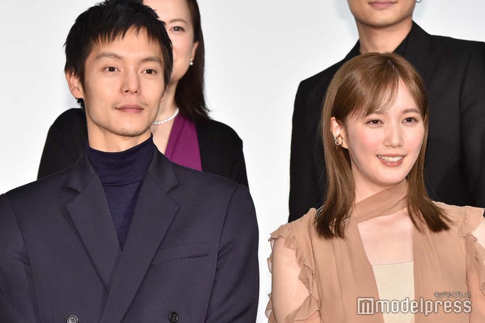 窪田正孝、本田翼 (C)モデルプレス