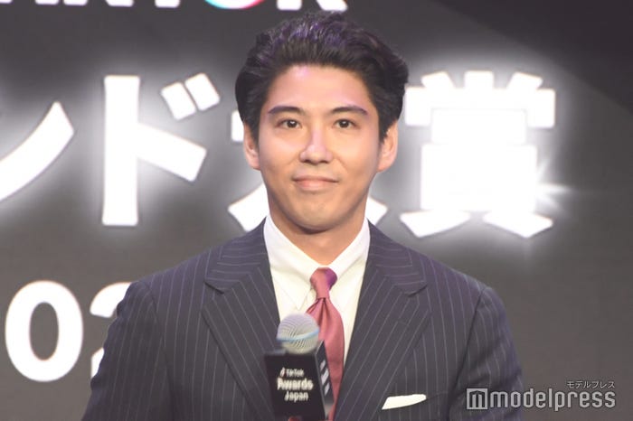 賀来賢人(C)モデルプレス