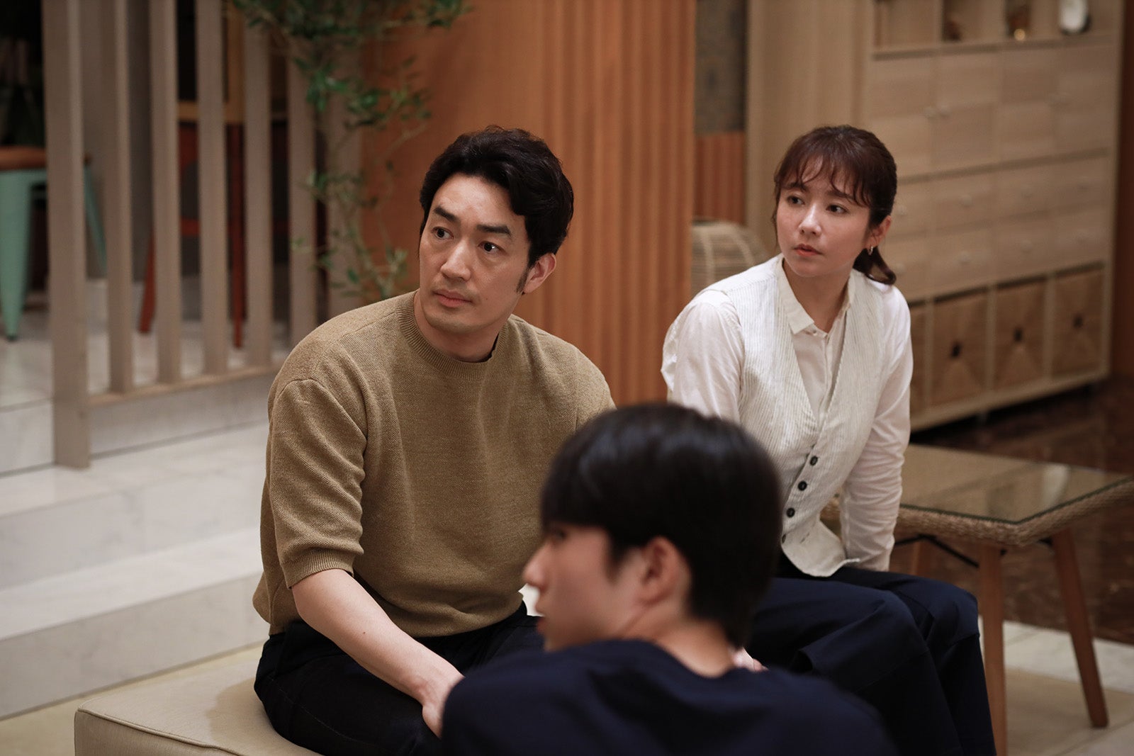 大谷亮平、木村文乃「スカイキャッスル」第3話より（C）テレビ朝日