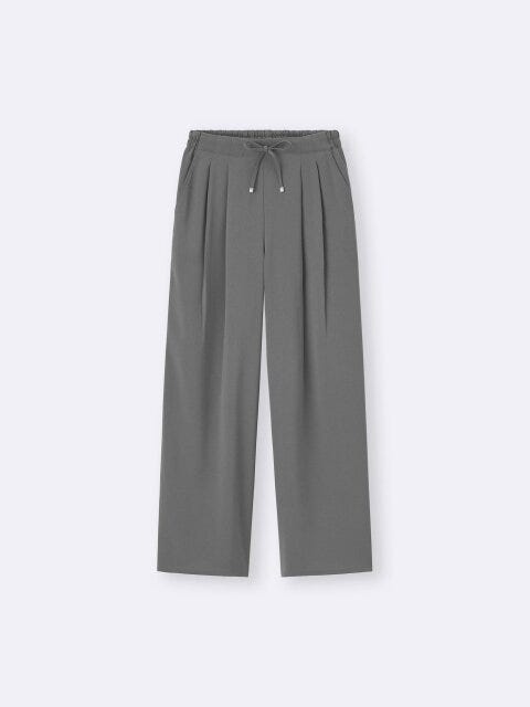 GU ドレープワイドパンツ GUのドレープワイドパンツ
