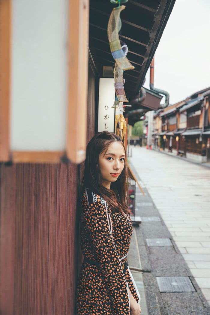 新内眞衣/撮影:東京祐 (提供写真)