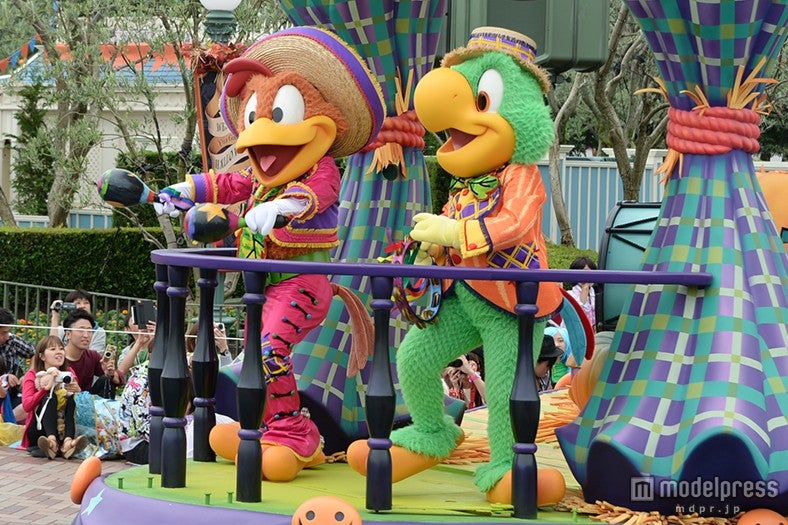 「ハッピーハロウィーンハーベスト」ホセ・キャリオカ、パンチート