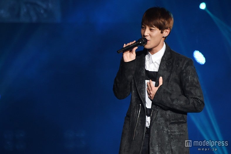 超新星ソンモの登場に絶叫響く ライブ＆ランウェイのWで沸かす