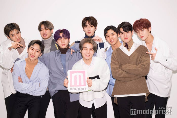 PENTAGON (C)モデルプレス